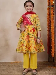 pspeaches Girls Printed Kurta Set