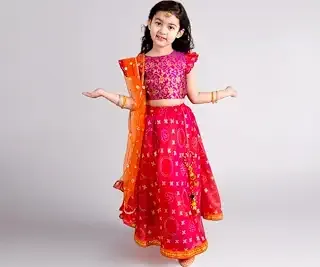 Girls Ethnic Magenta Brocade Short Sleeves Round Neck Woven Design Lehenga & Choli with Dupatta 3 Piece Set