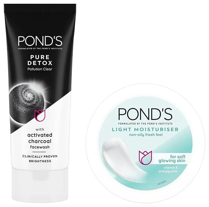 POND'S Pure Detox Face Wash 200 g, Daily Exfoliating & Brightening Cleanser, Deep Cleans Oily Skin - With Activated Charcoal for Fresh, Glowing Skin &